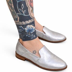 Lucky Brand Silver Leather Loafers | Size 6 | New